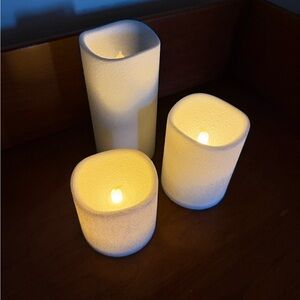 Set of 3 Flameless LED White Shimmer Candle Set